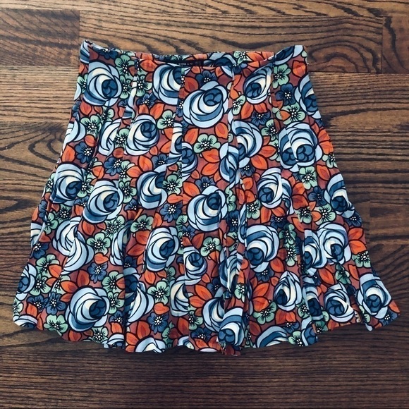 ZARA WOMAN Floral Mini Skirt - Picture 2 of 4